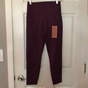 Burgundy workout legging
